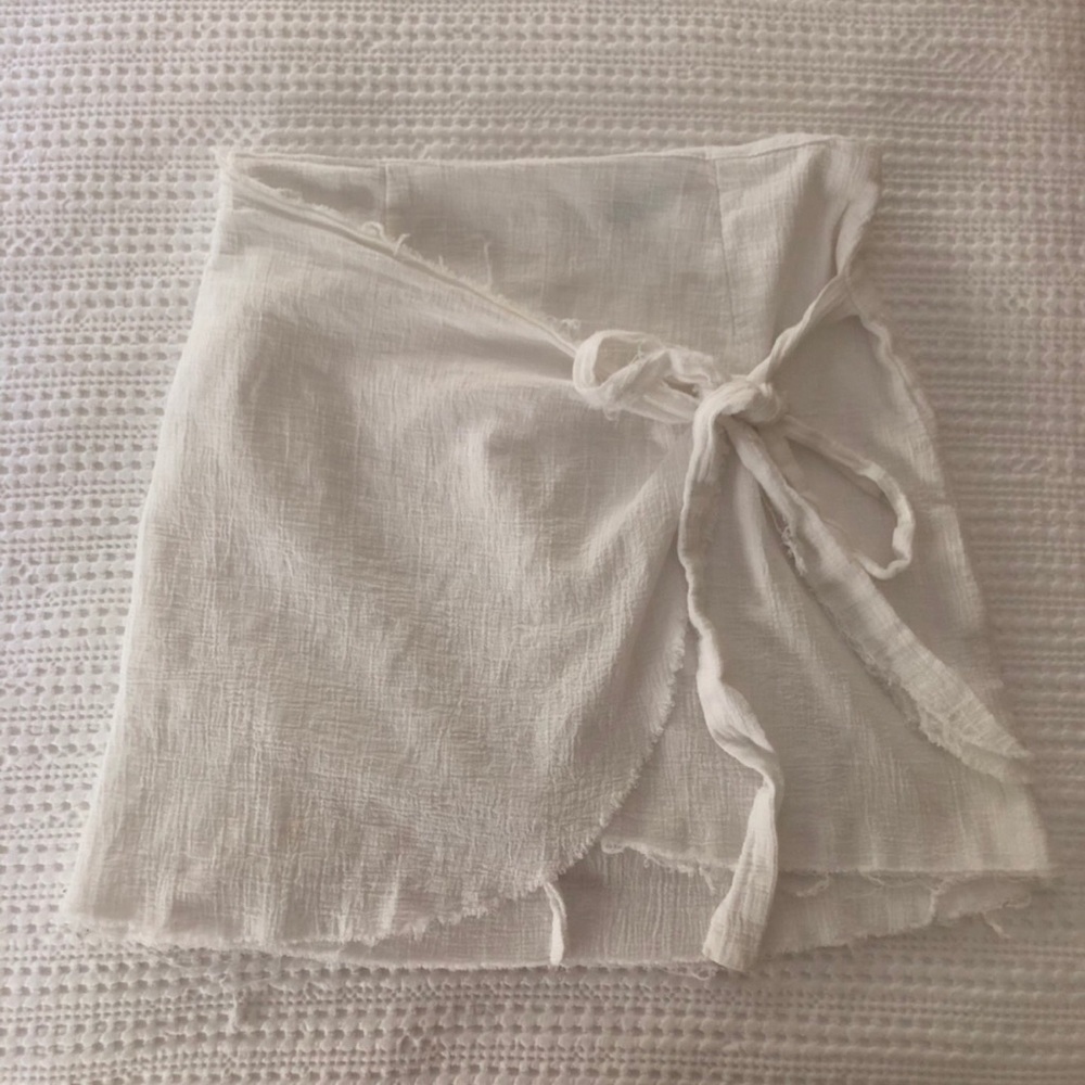 LF Mint Vanilla White Linen Wrap Skirt